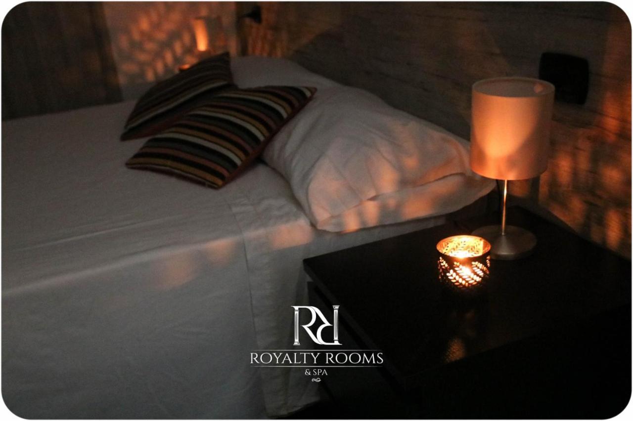 Royalty Rooms & Spa 나폴리 외부 사진