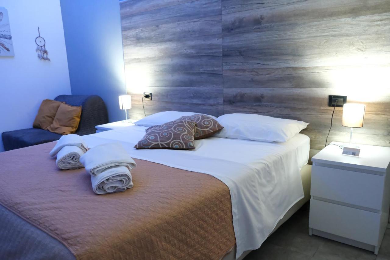 Royalty Rooms & Spa 나폴리 외부 사진