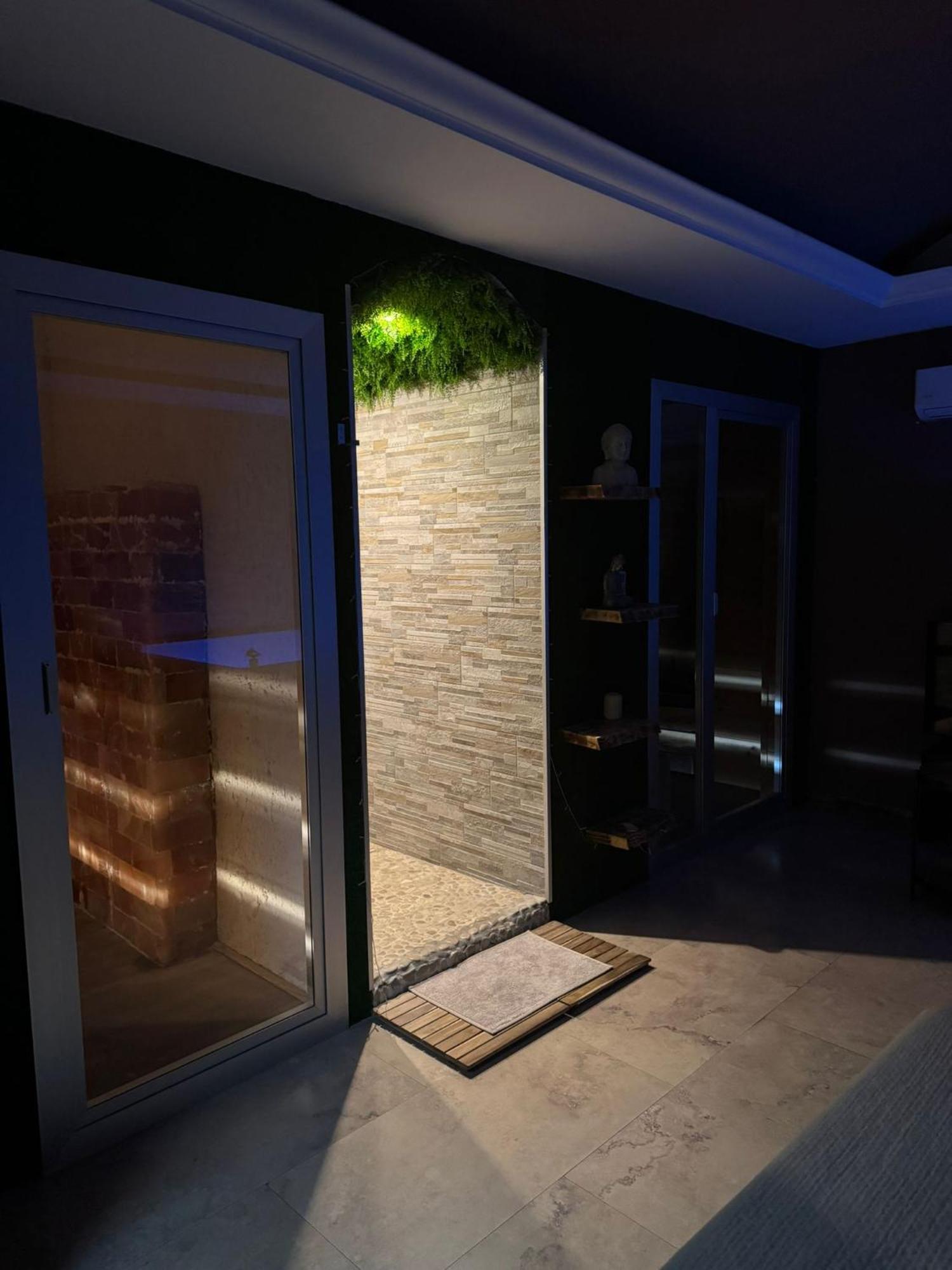 Royalty Rooms & Spa 나폴리 외부 사진