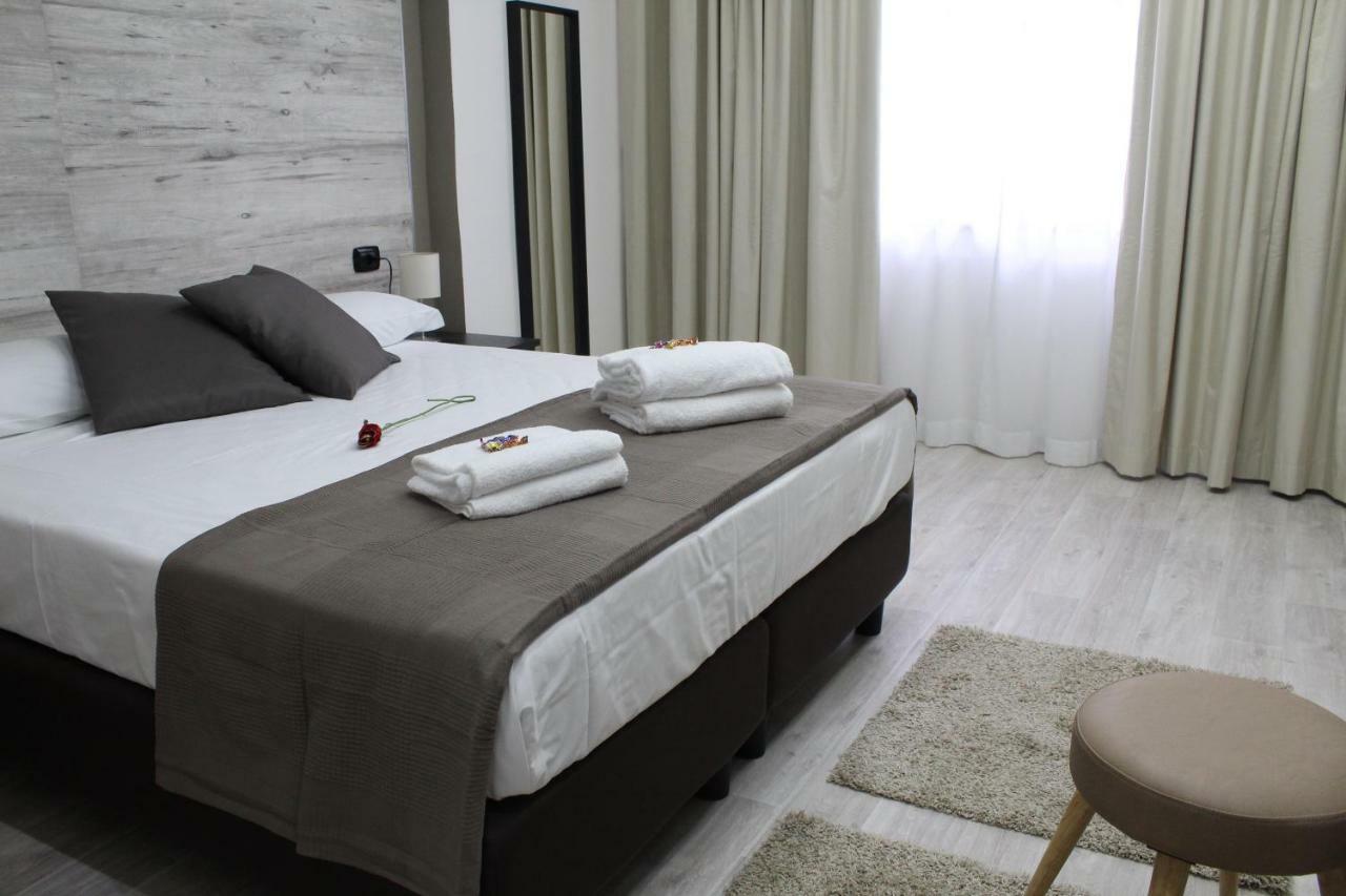 Royalty Rooms & Spa 나폴리 외부 사진